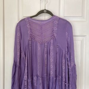 Free People casual shirt. Purple, size small. Flows free 
Comfy shirt.